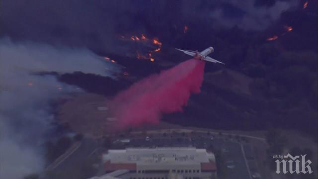 Евакуираха десетки хиляди заради нов пожар в Калифорния