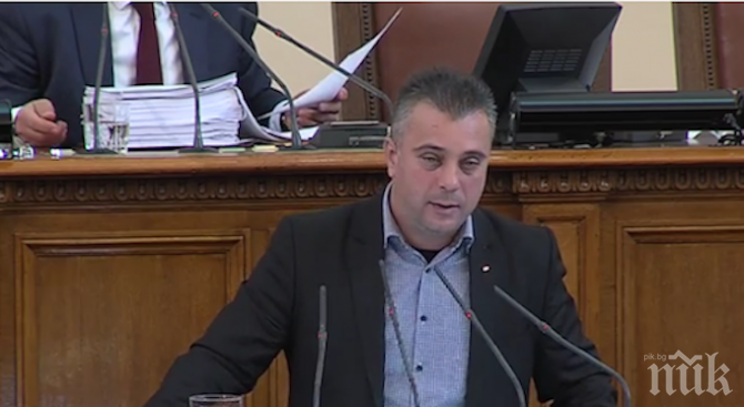 Депутат от ВМРО закова Марешки: Няма по-голям двуличник!