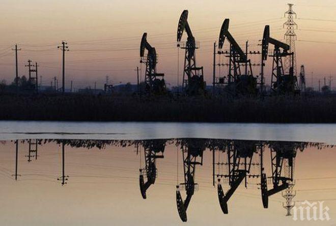 Цената на петрола падна под 70 долара