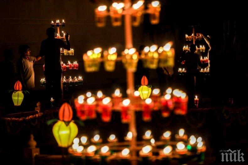 Индийци поставиха световен рекорд със запалени лампи дивали