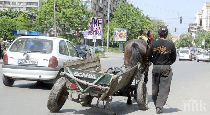 Протест срещу каруците на пътя в Казанлък
