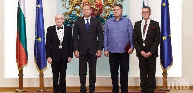 Президентът връчи отличия на рицари на духа