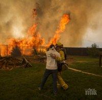 Сурови ветрове заплашват да влошат ужасната обстановка с пожарите в Калифорния