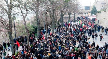 журналисти италия протестираха заради обиди страна водещи политици
