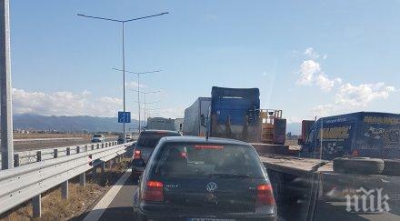 първо пик километрично задръстване софия колите помръдват обновена