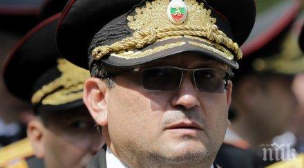 младен маринов вдига заплащането полицаите