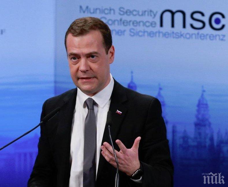 Медведев: Москва ще бойкотира форума в Давос, ако не вдигнат ограниченията срещу руския бизнес