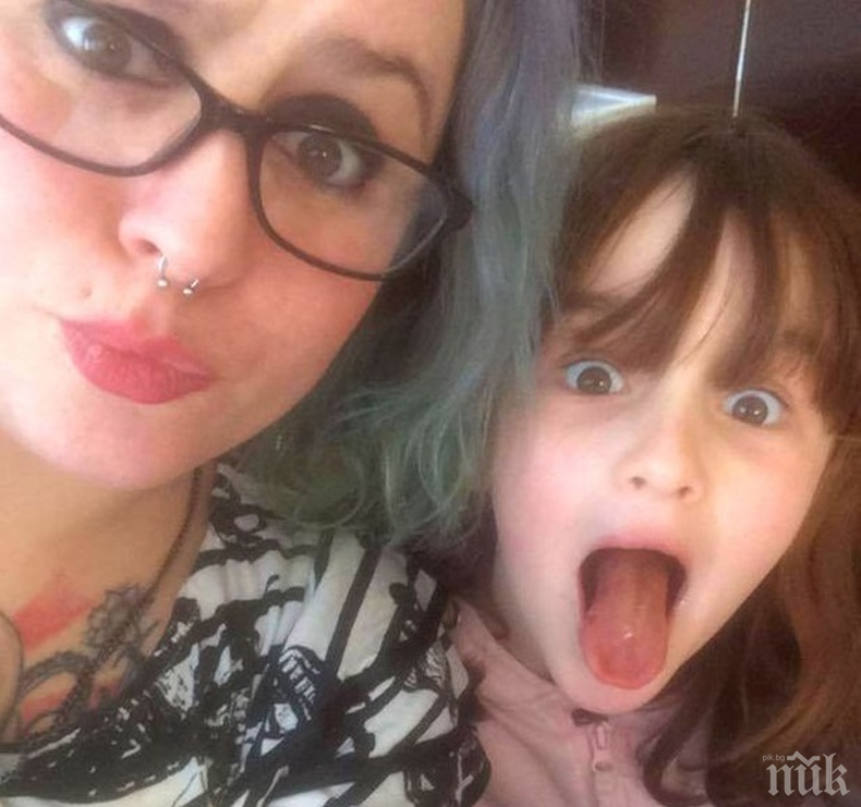 ШОК: Тази майка не вярваше на дъщеря си, че в къщата им има призрак, докато не видя тази снимка