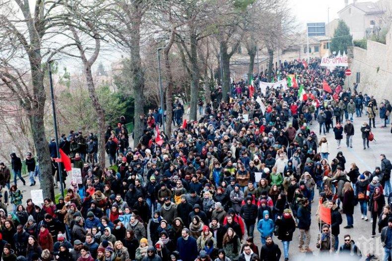 Журналисти в Италия протестираха заради обиди от страна на водещи политици