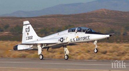 свръхзвуков изтребител разби тексас