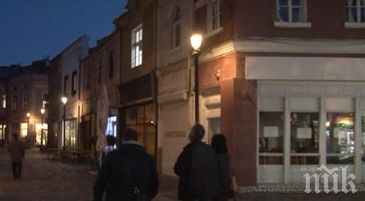 Уличното осветление в Капана оповестява всяко раждане на бебе в Пловдив