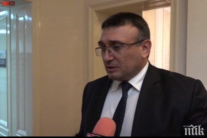 Шефът на МВР Младен Маринов на живо в ПИК TV - за протестите, криминалните босове и мафията