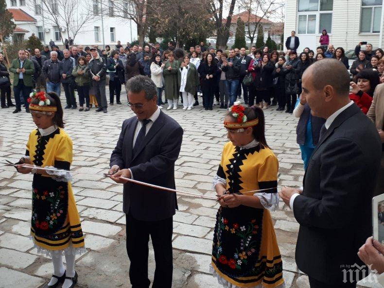 Цветанов участва в церемонията по откриването на новото крило на болницата в Раковски