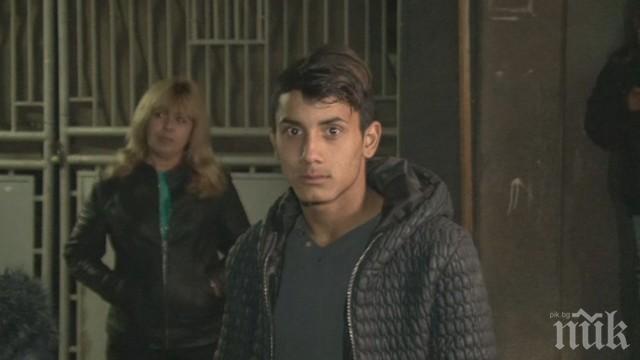 АГРЕСИЯ: Охранител на училищен автобус обижда и удря деца