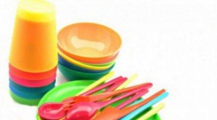 забраняват пластмасовата посуда