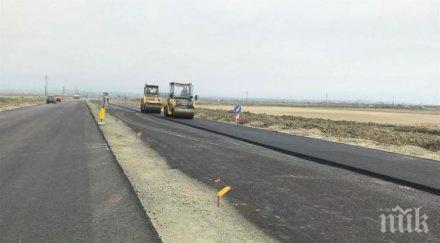 обновяват 460 републикански пътища втори трети клас