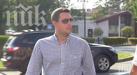 петокласник заби юмрук учител