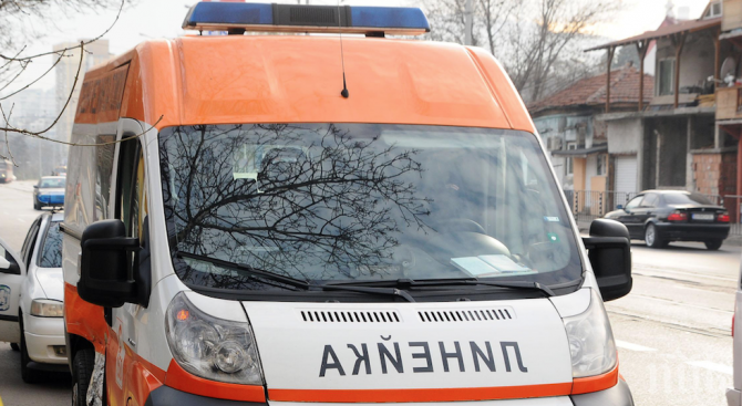 КРЪВ НА ПЪТЯ: 27-годишен загина в тежка катастрофа на пътя Варна-Бургас