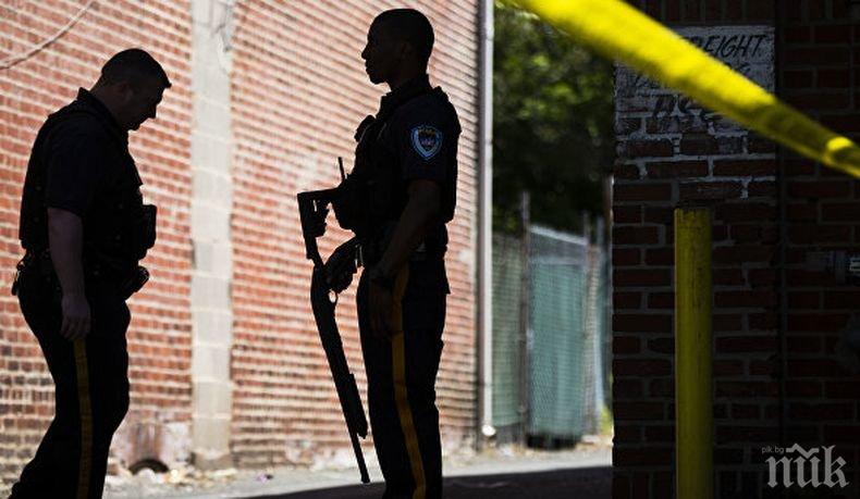 КАСАПНИЦА В ЧИКАГО: Жертвите на стрелбата до болницата станаха четири, още две жени са тежко ранени