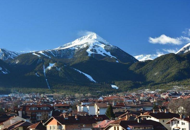 За шеста поредна година: Обявиха Банско за ски-курорт №1 на България