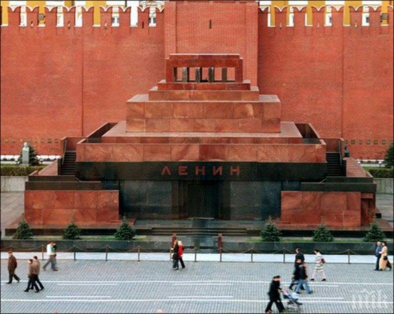 ШАШ: Слагат гумен Ленин в мавзолея