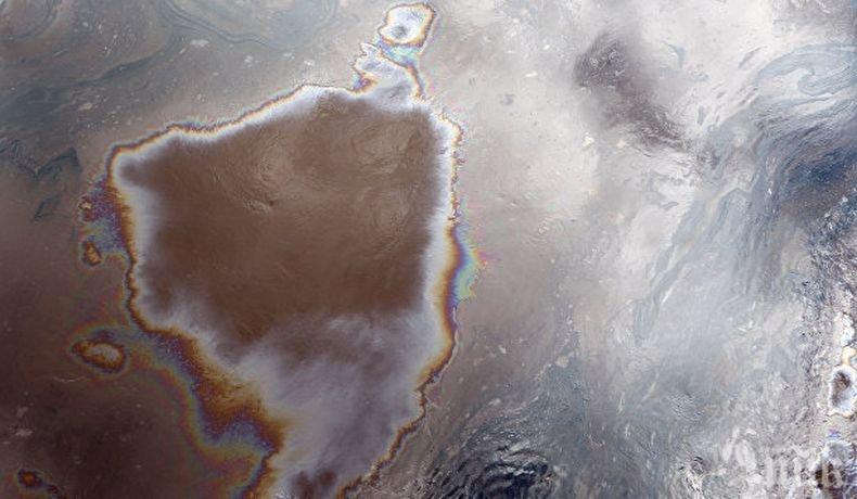 Екокатастрофа: Край бреговете на Канада са изтекли 250 000 литра нефт