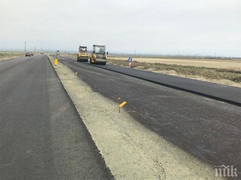 Обновяват над 460 км републикански пътища от втори и трети клас
