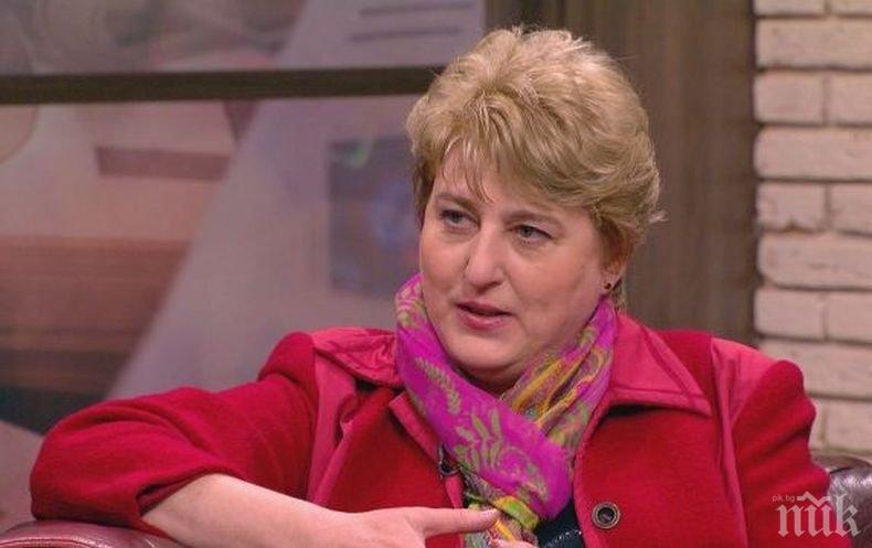 ГНУСНА ГАВРА: Домът на адвокатка осъмна с некролог, че е починала от черни магии 