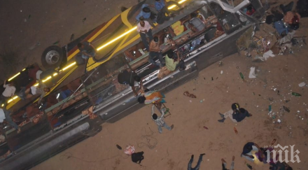 трагедия автобус падна канал южна индия загинаха