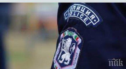 апаши обраха къща подпалиха