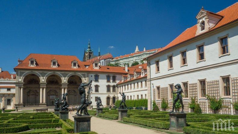 Правителството на Чехия оцеля при вот на недоверие