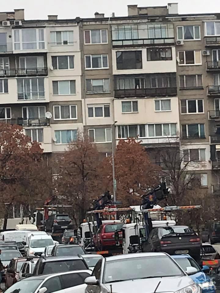 СИГНАЛ ДО ПИК: Сеч в Манастирски ливади, паяци вдигат коли на поразия