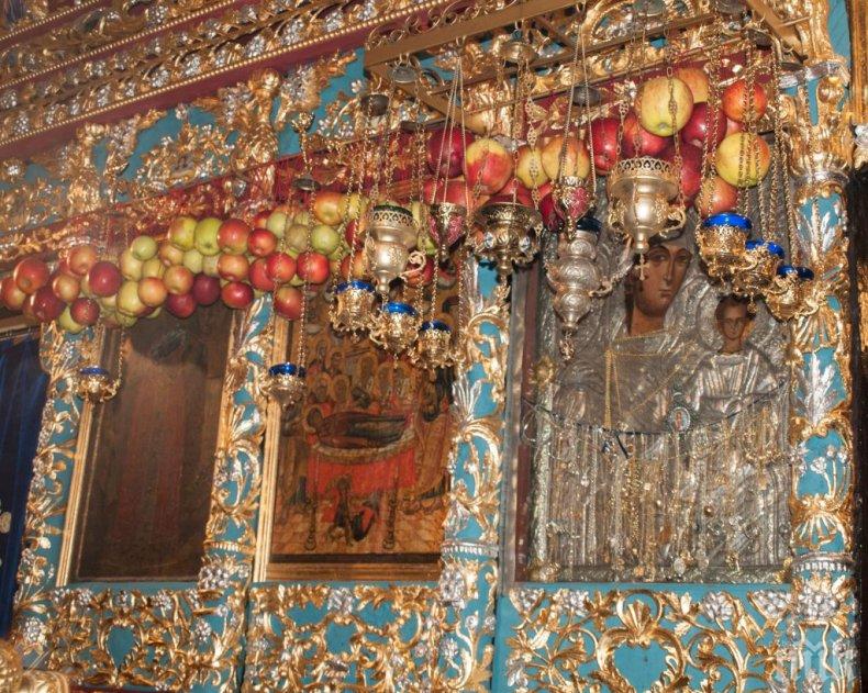 КОПНЕЖ ЗА РОЖБА: Отслужват молебен за чадородие в Асеновград