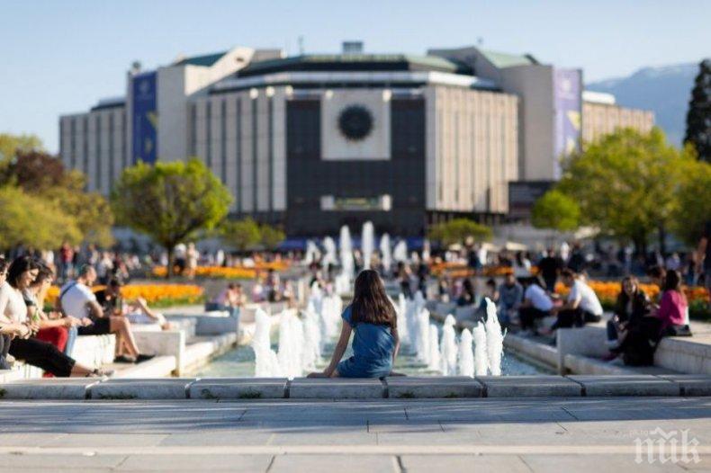 НДК светва в оранжево срещу насилието над жените