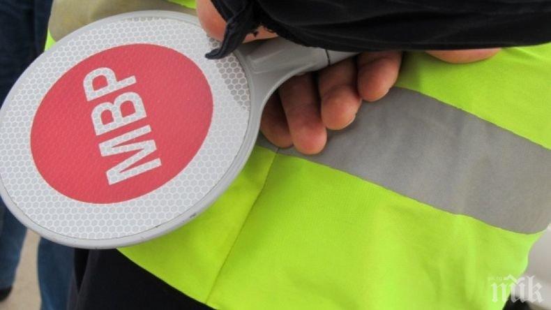 РЕКОРД: Взеха книжката на младеж само час, след като я получи