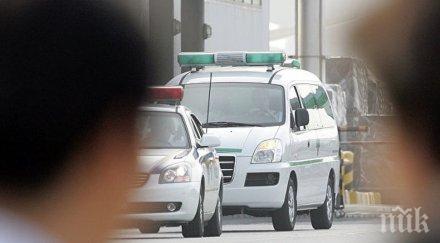 атакуваха автомобила председателя конституционния съд южна корея коктейл молотов