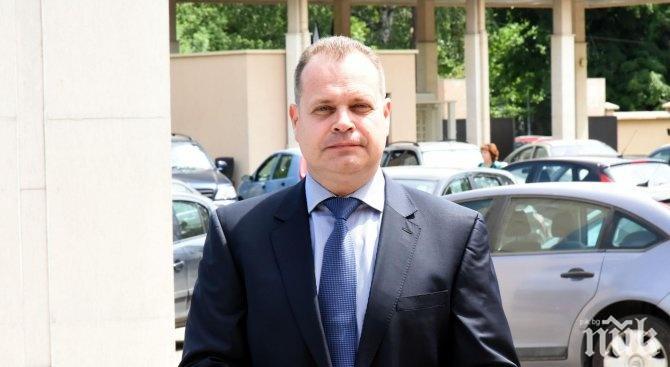ДУБЪЛ: Пак върнаха делото срещу бившия шеф на АПИ