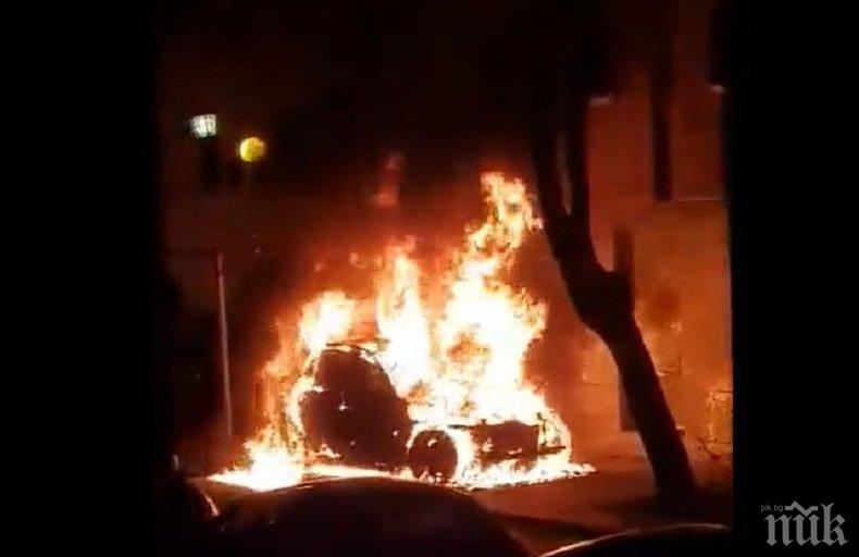 Джип БМВ изгоря пред детска занималня в Кючук Париж