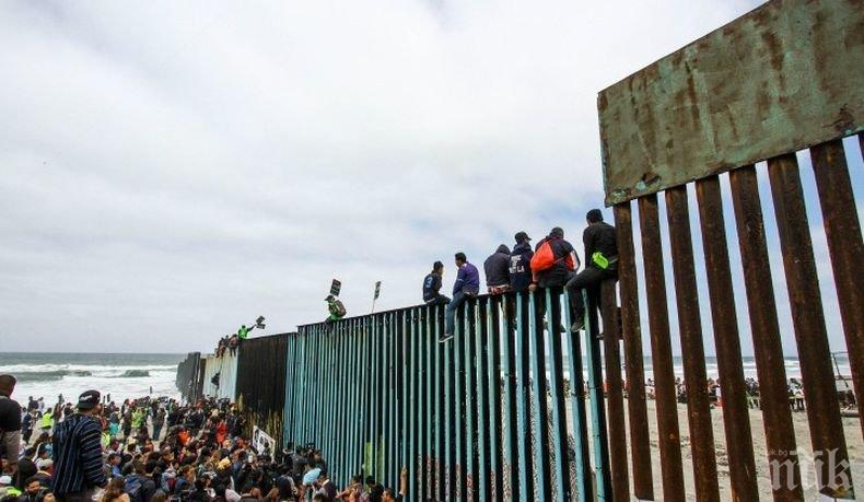 Напрежение: Мексиканските власти засилиха мерките за сигурност на границата със САЩ