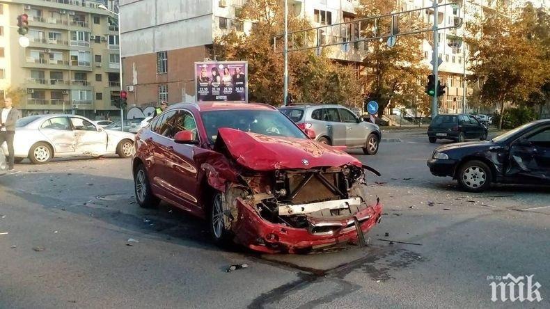 ФЕЙСБУК ГРЪМНА: Ето го наръчника за шофиране в Пловдив