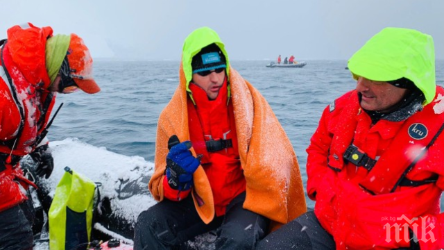 Притеснително: Петър Стойчев пипна морска болест - десетметрови вълни спъват прибирането му