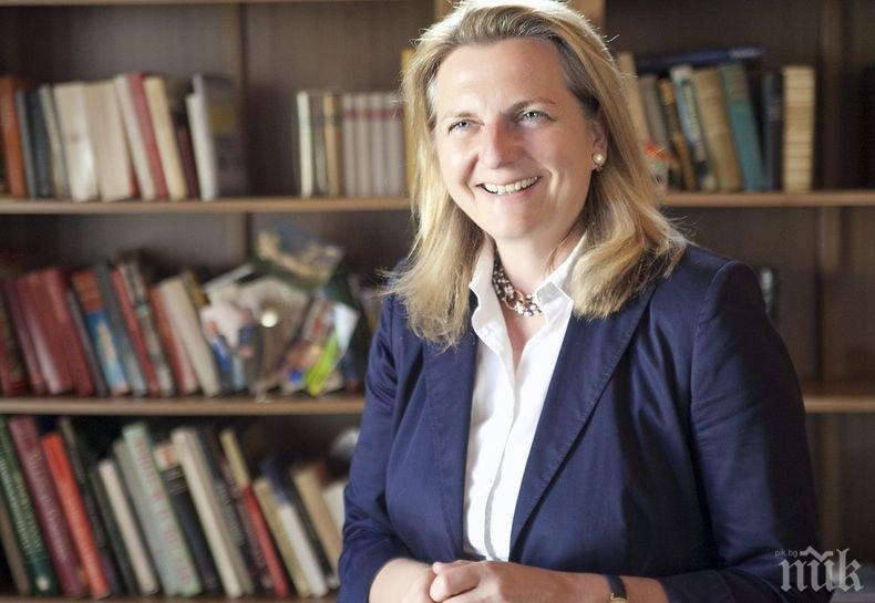 Външният министър на Австрия с предупреждение: Военното положение може да повлияе отрицателно на свободните избори в Украйна