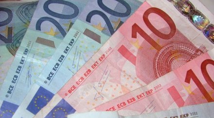 българи държат 450 млн евро чужди банки