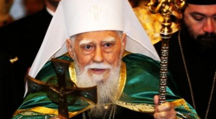 150 полицаи охраняват опелото патриарх максим