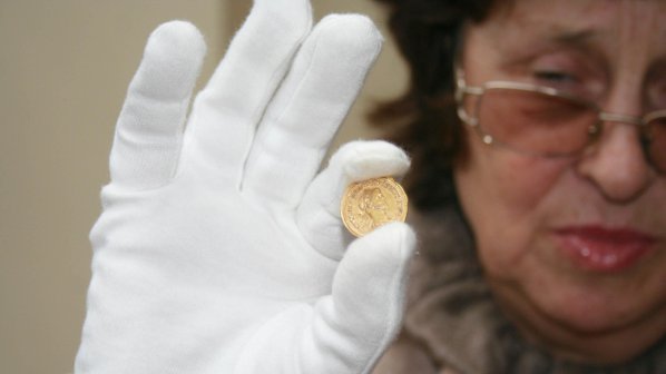 Откриха уникална монета от времето на Диоклециан 