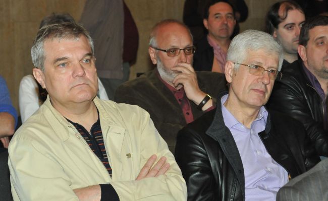 БСП линчува пет свои министри, гласували за Марковска