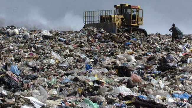 Фандъкова отпуска 2000 контейнера за смет в Банкя