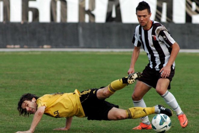 Липса на български паспорт спря Иван Цветков за националния