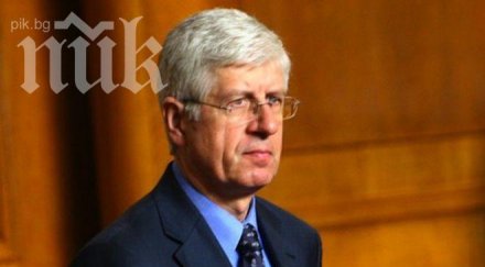 румен овчаров станишев подаде оставката спаси правителството