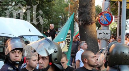 мвр иска пази психично лабилни политици